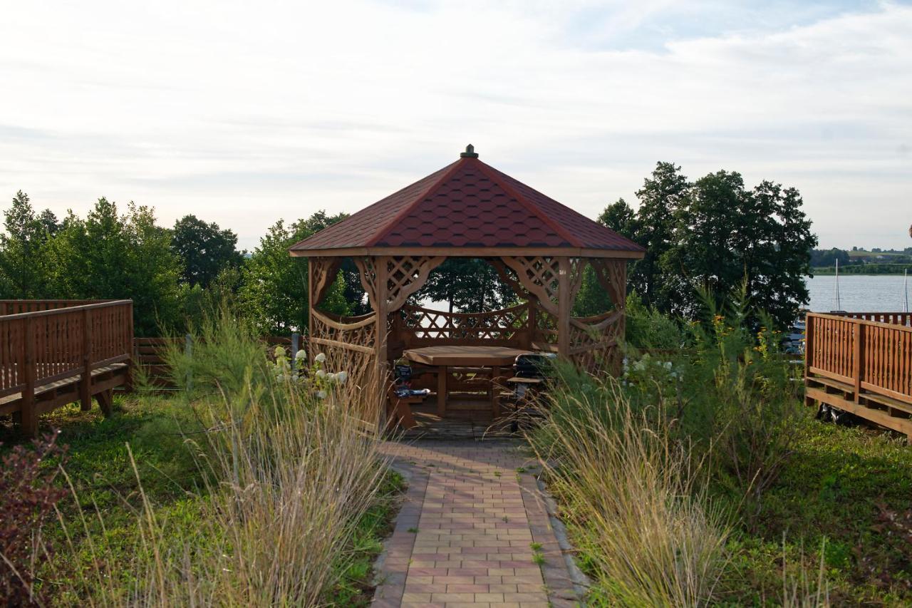 Czapla Stare Sady Bed & Breakfast Mikołajki Eksteriør bilde
